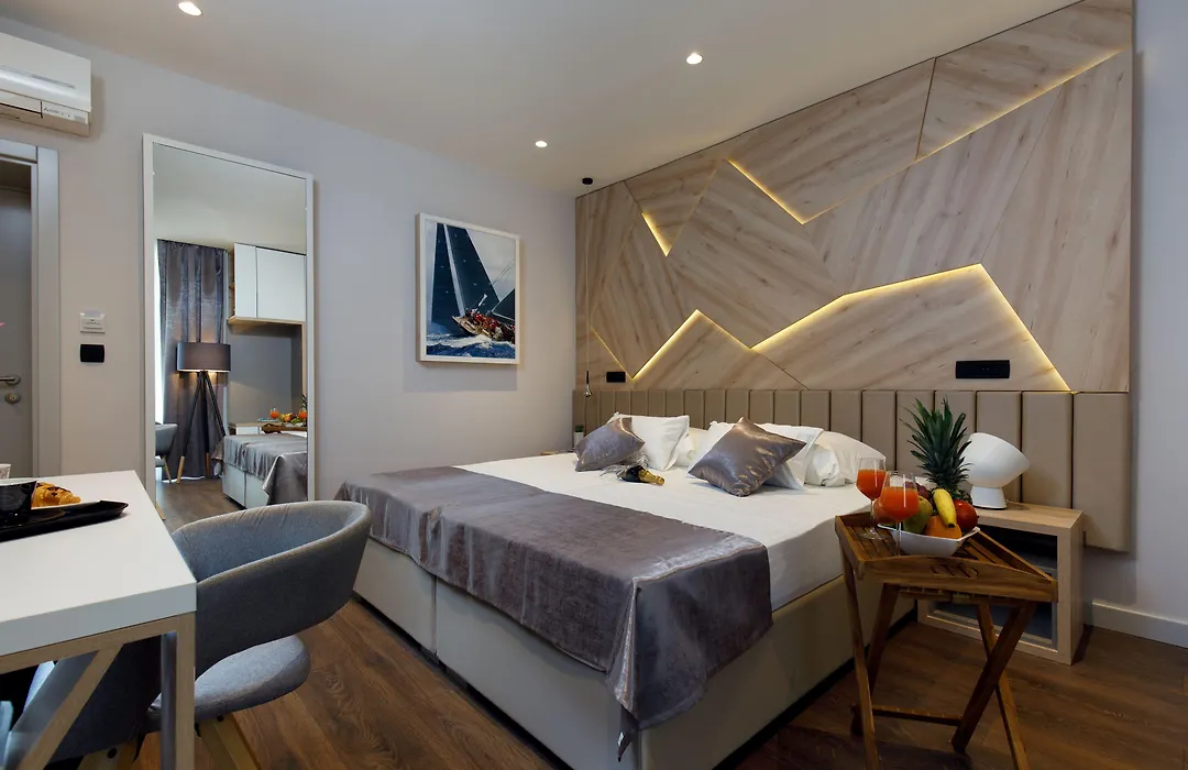 Sailor Boutique Rooms-1