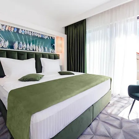 Hotel Luxe-3